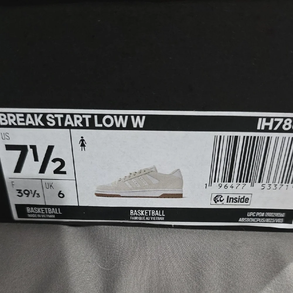 Adidas Cream Sneakers‎ with Sleek Design
